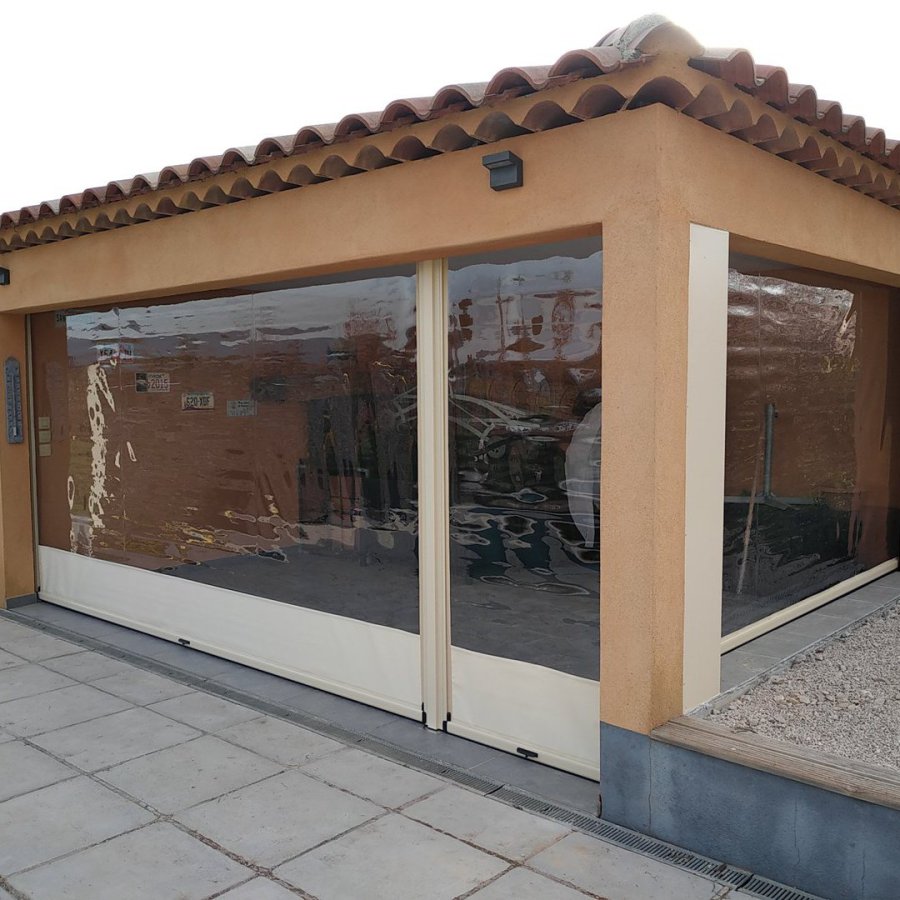 Ziptrak® Flandin fermeture Pool house