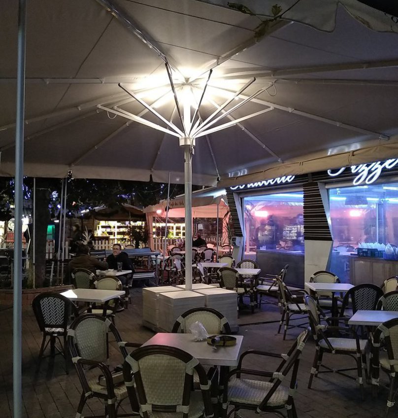 parasol géant albatros avec lumière